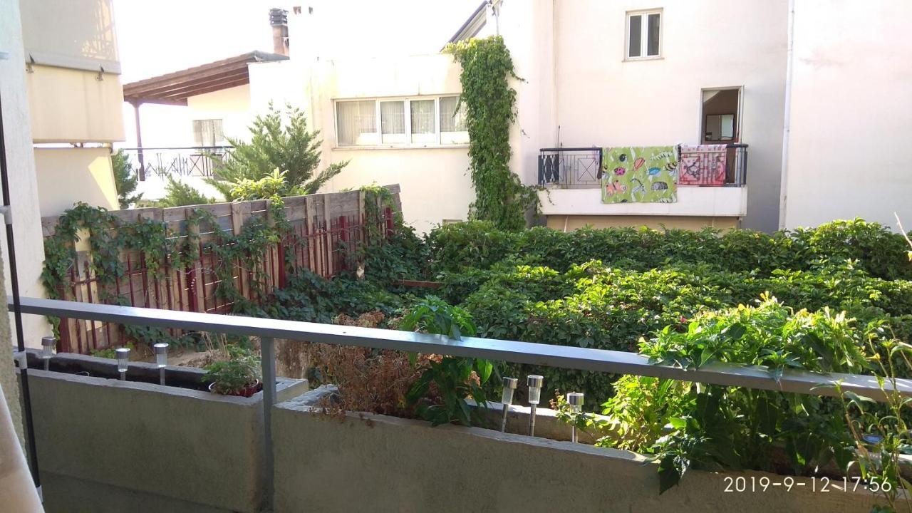 Studio In Атина Екстериор снимка