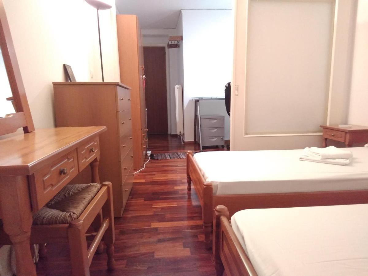 Studio In Атина Екстериор снимка
