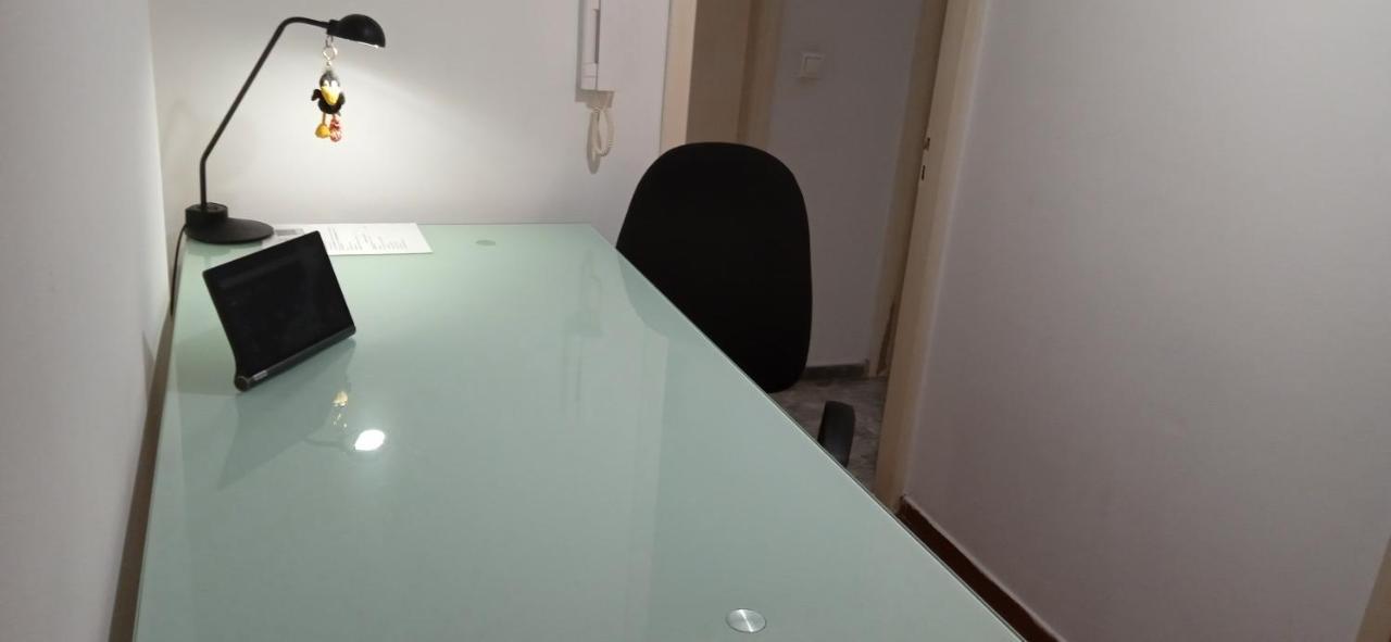 Studio In Атина Екстериор снимка